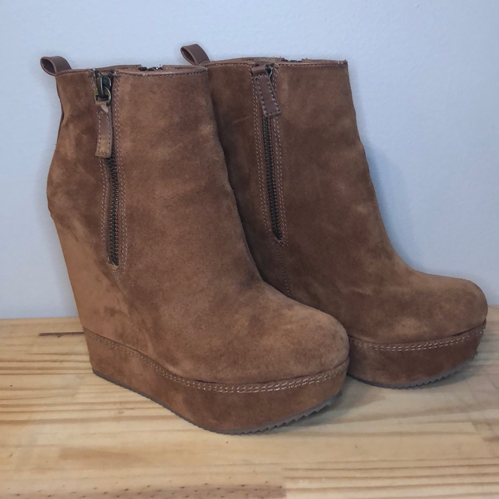 Aldo Cecelia Suede ankle boots wedges